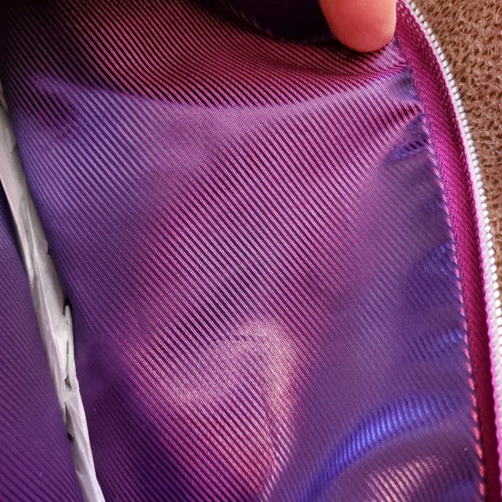 Younique Royalty cosmetic bag new - Picture 3 of 5